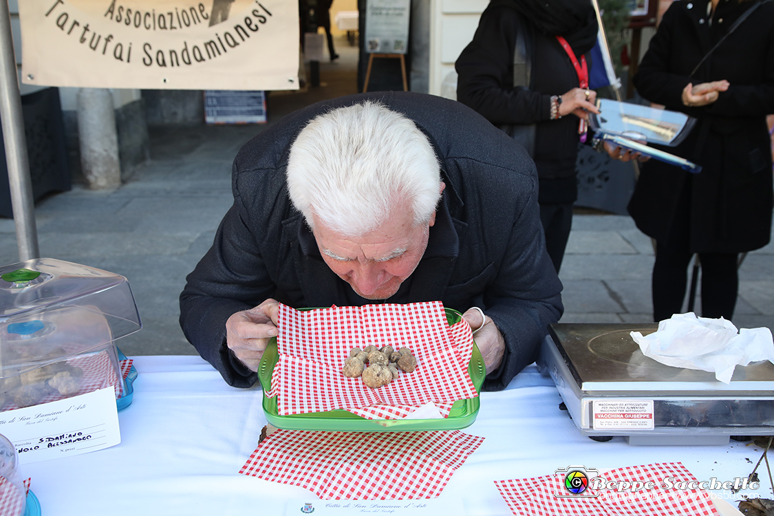 VBS_5653 - 10.ma Fiera Nazionale del Tartufo e Fiera dei Santi.jpg